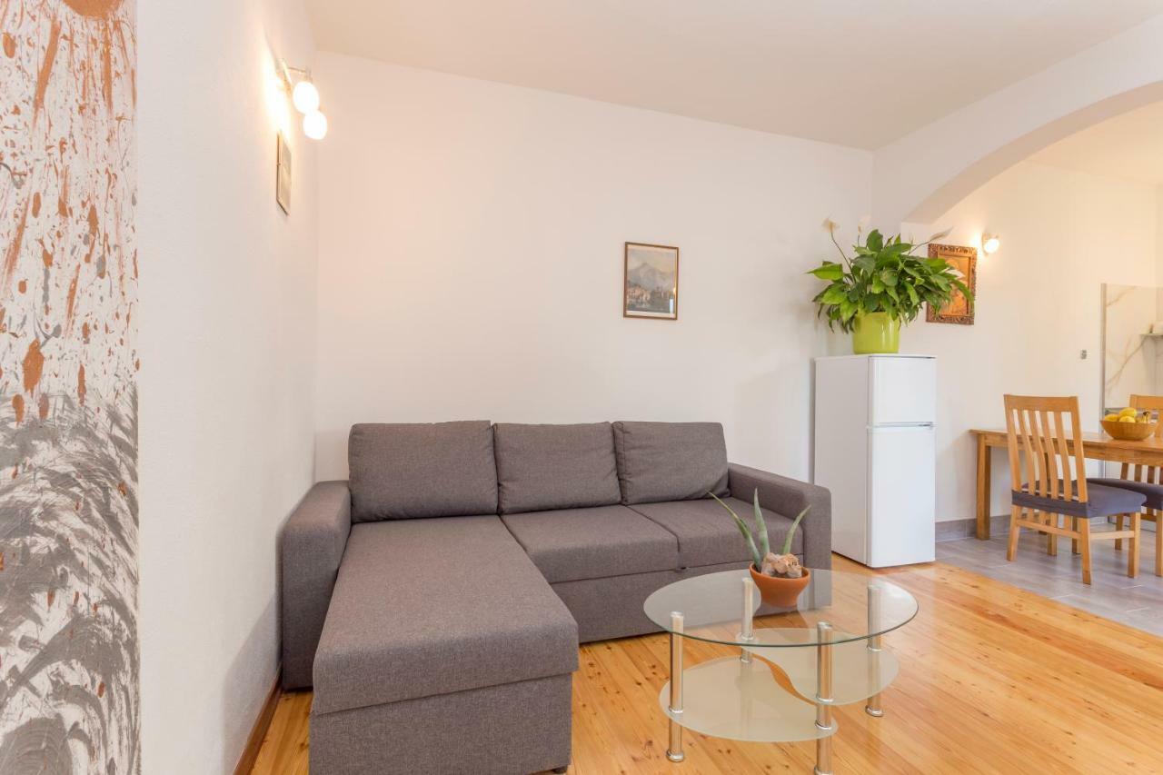 Apartman Gilve *